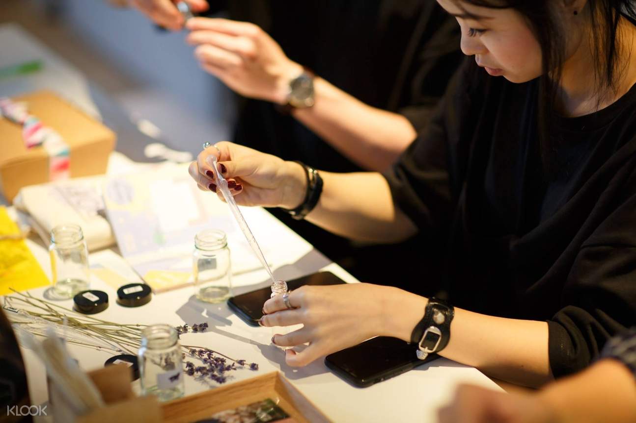 Perfume Making Or Diy Kit Delivery in Singapore Klook Singapore
