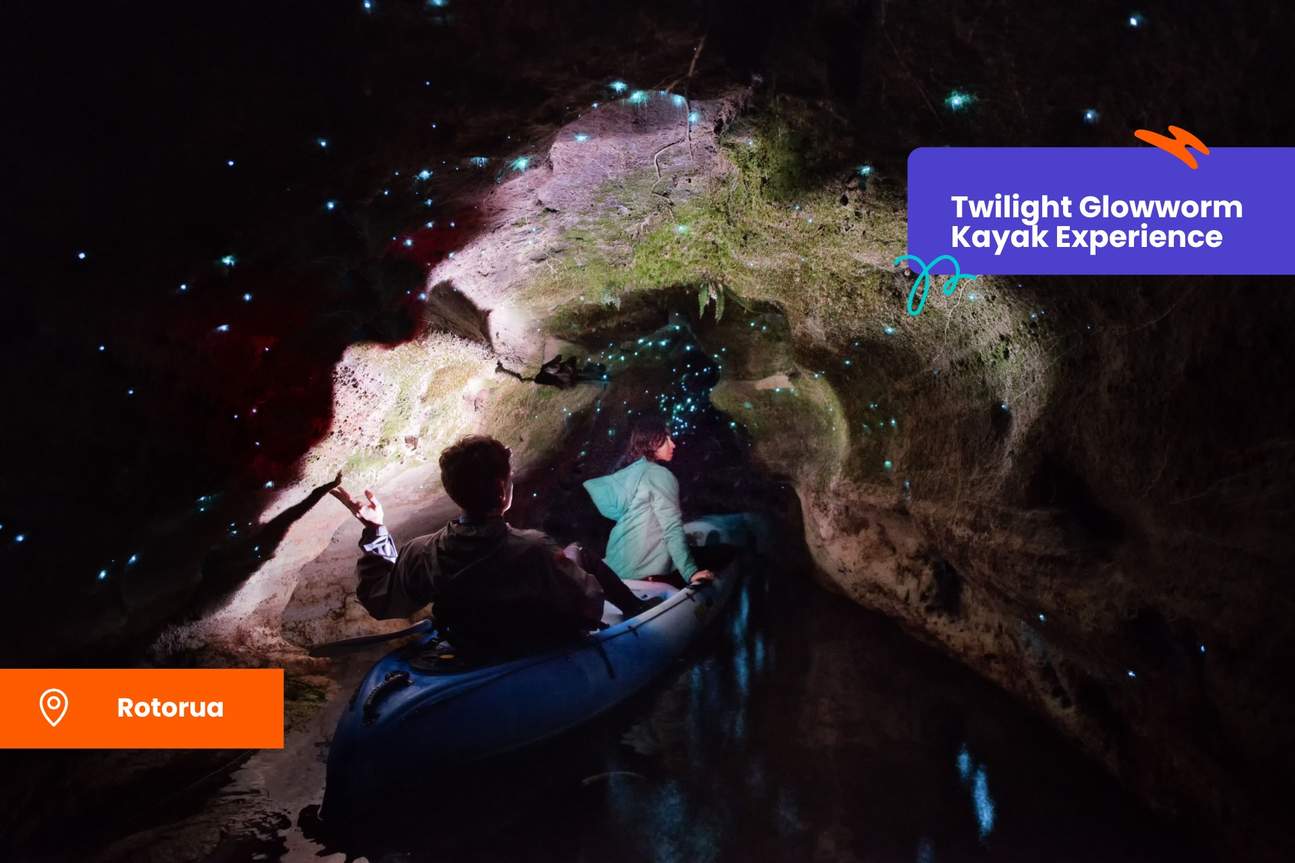 Fahren Sie mit dem Paddle Board Rotorua mit dem Kajak durch die Glowworm Caves