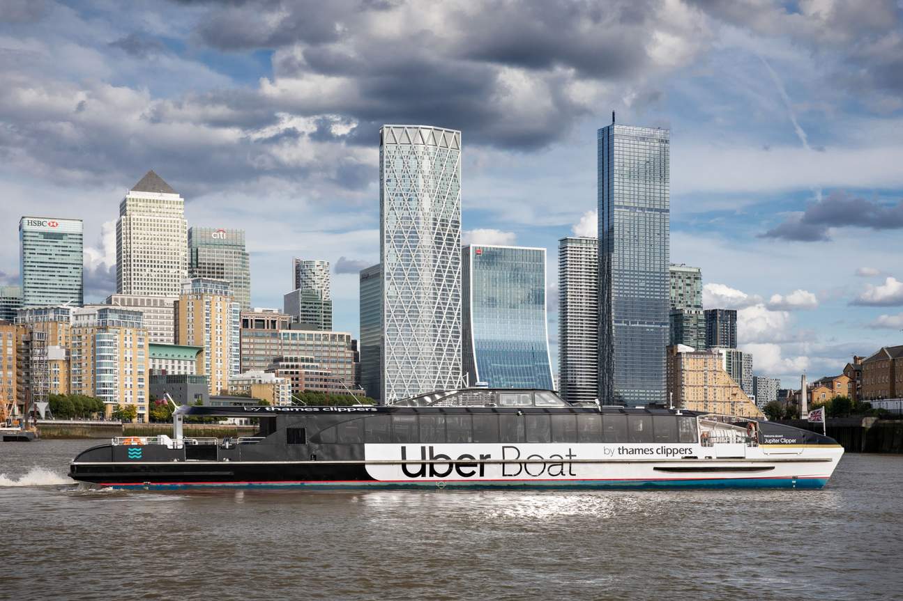 Tour HopOn HopOff in barca Uber Boat sul fiume Tamigi con Thames
