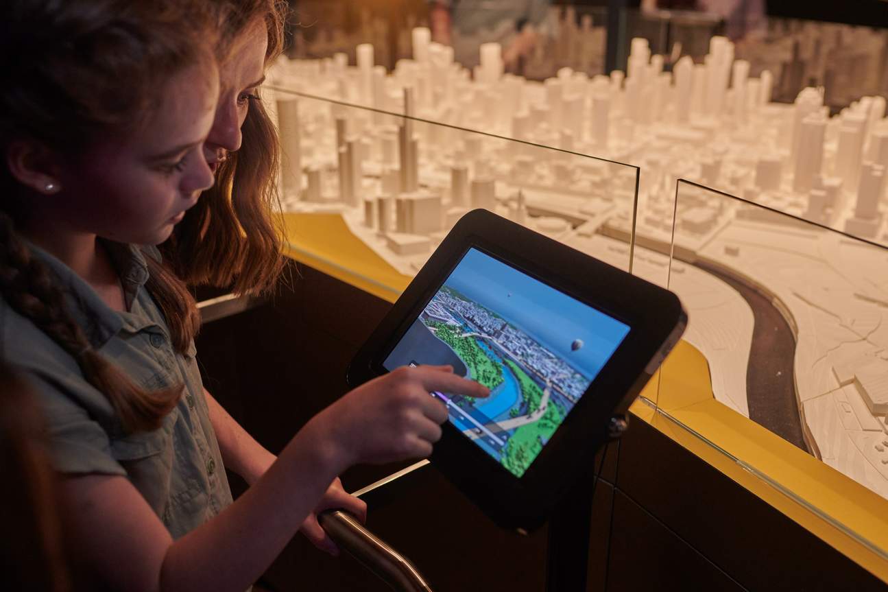 Erkunden Sie Melbournes Skyline durch das innovative AR-3D-Modell im Skydeck