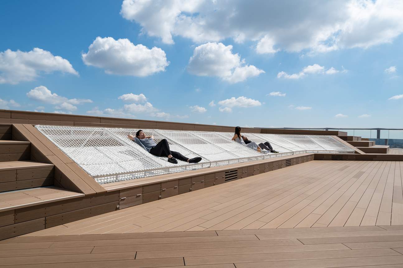 ชิบูย่าสกาย - เปลตาข่าย Cloud Hammock ที่ชิบูย่าสกาย