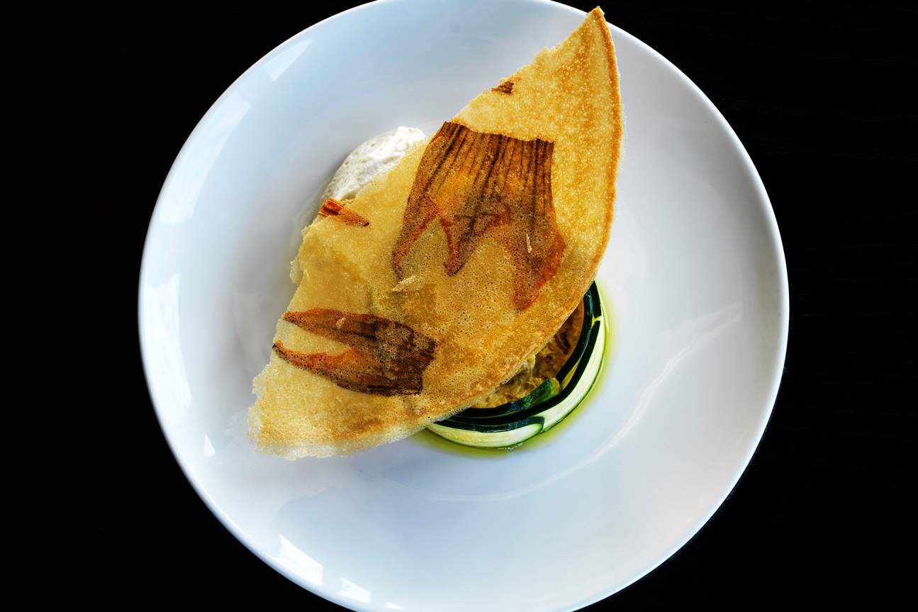 在悉尼塔Infinity by Mark Best享用午餐和晚餐