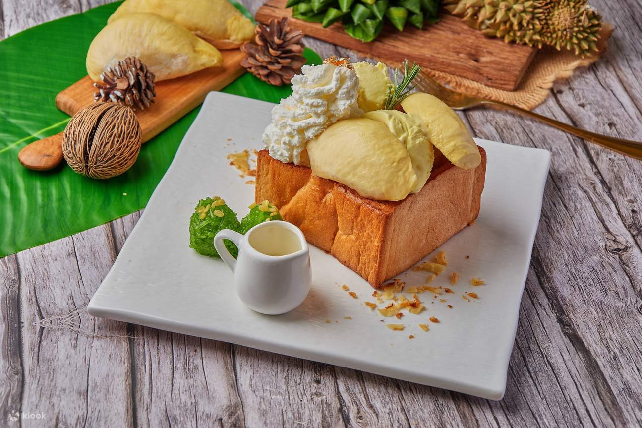 ドリアンパパ Durian Papa Durian Cafe in Tha Maharaj, Bangkok | Book now on
