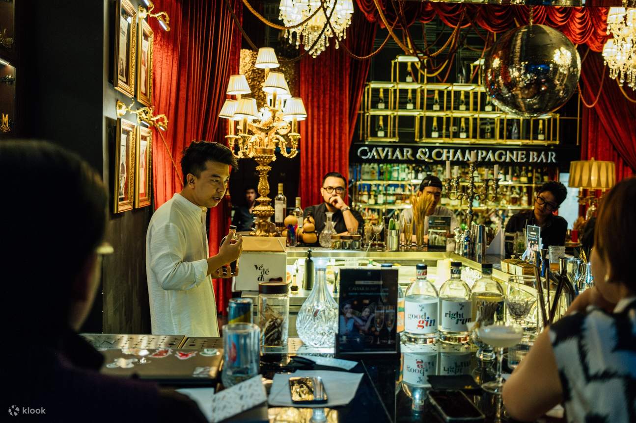 Expérience de dégustation de spiritueux artisanaux à Hanoï