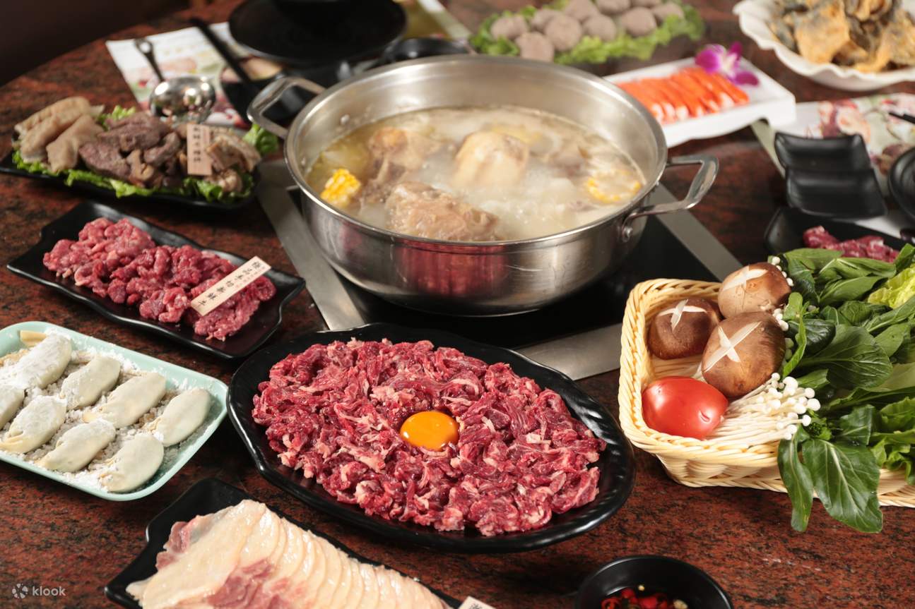 Winter Steam Pot Restaurant Chaoshan hand cut beef hotpot set meal
