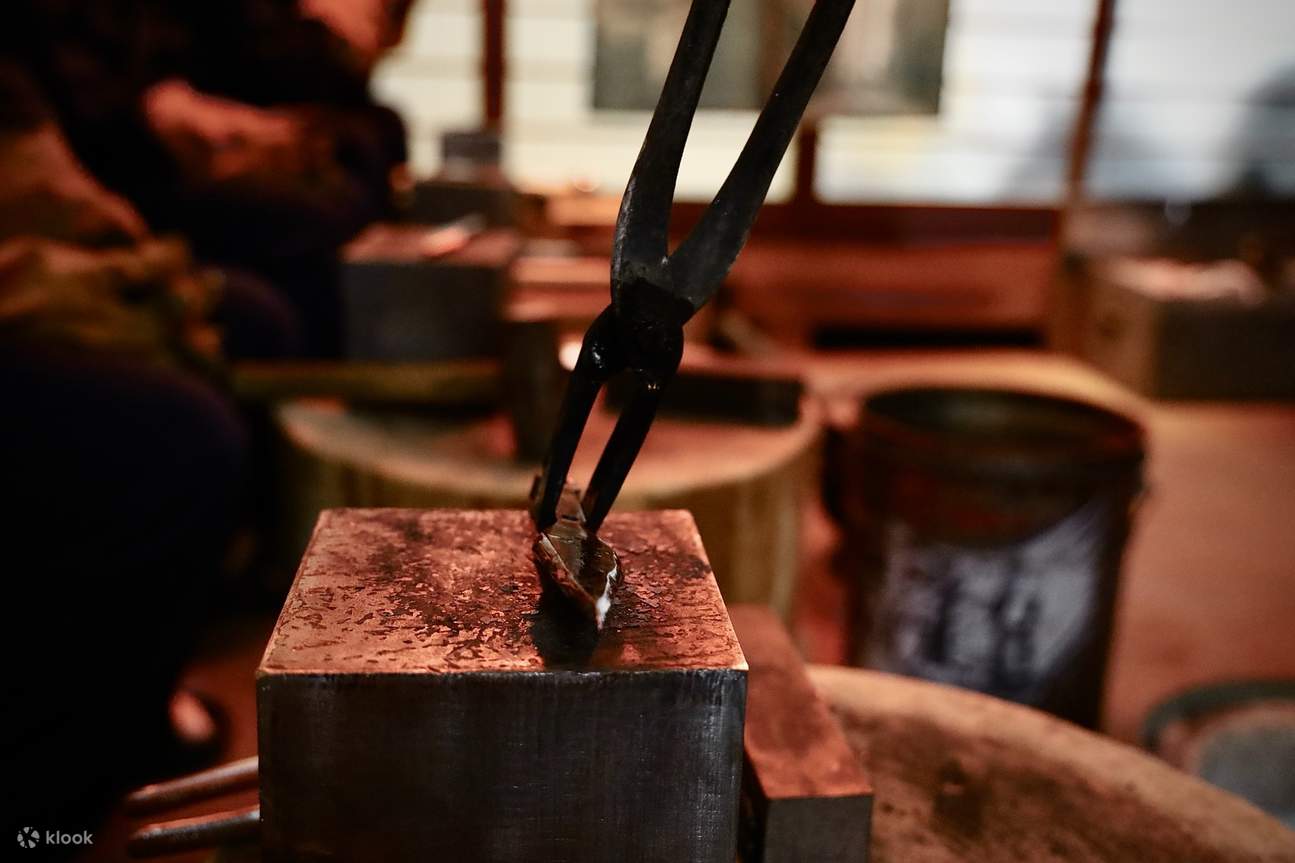 Clase de Fabricación de Armas Ninja en una Mansión Histórica