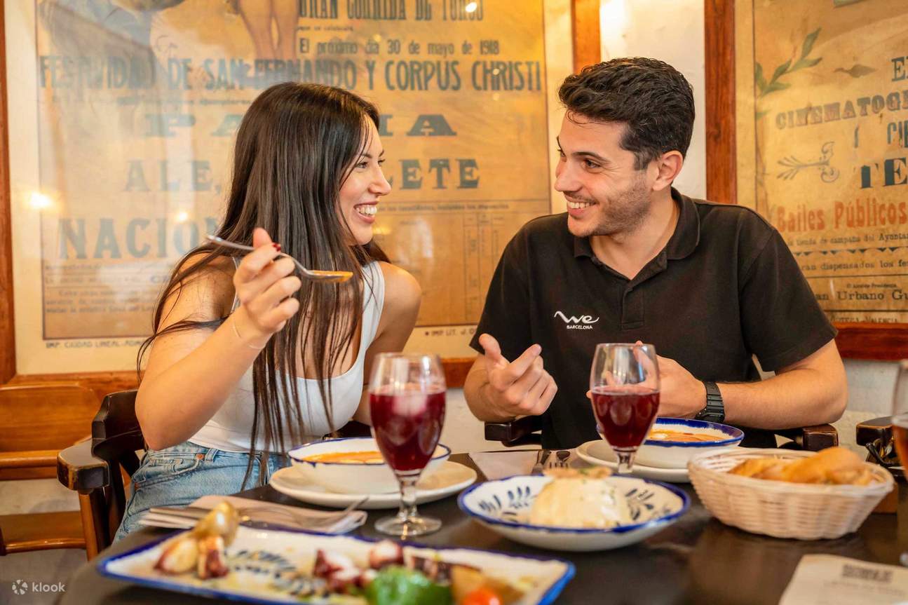 Malaga Gastronomic Tour: Tapas, Wine & Rooftops