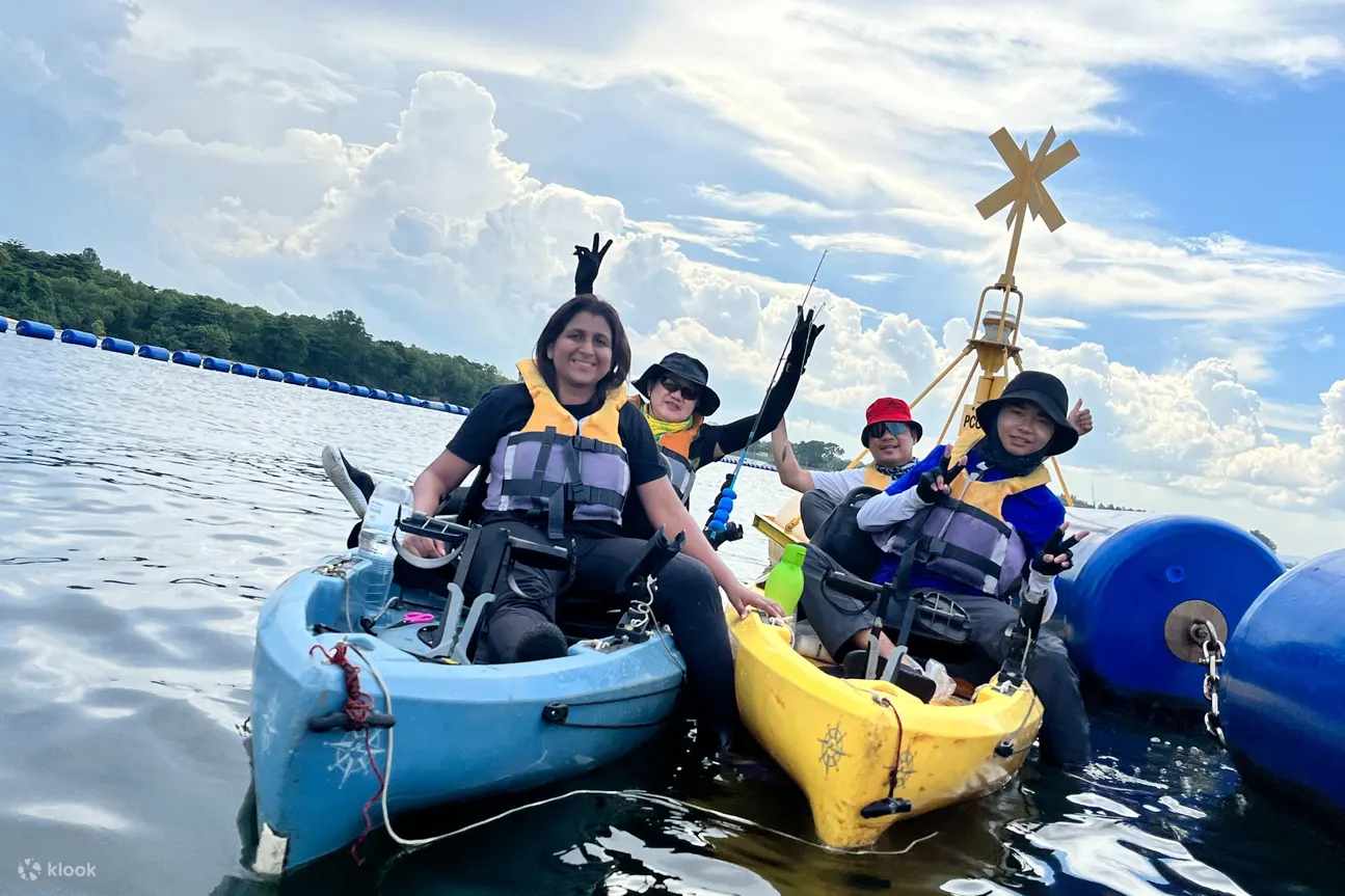 新加坡皮划艇钓鱼和红树林之旅
