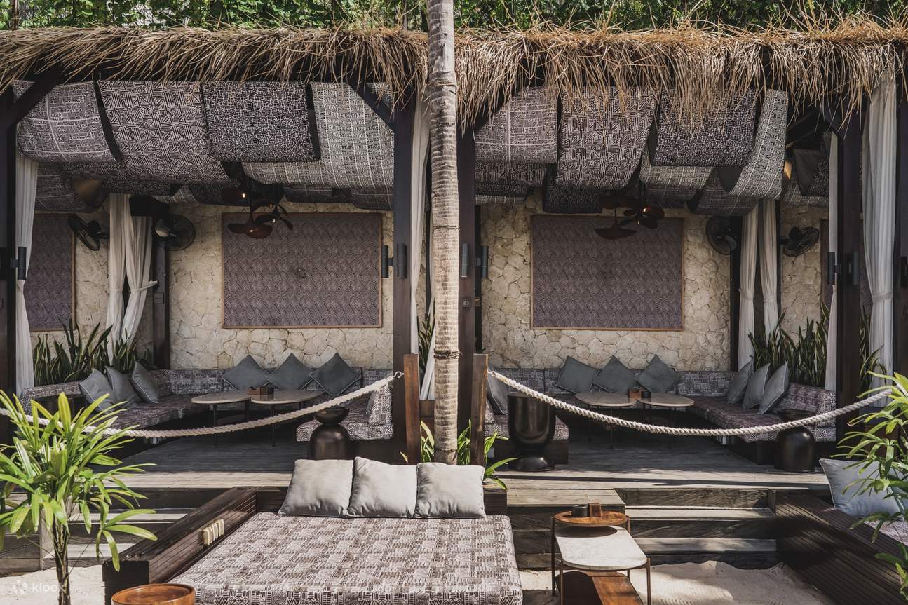 트로피컬 템테이션 비치 클럽