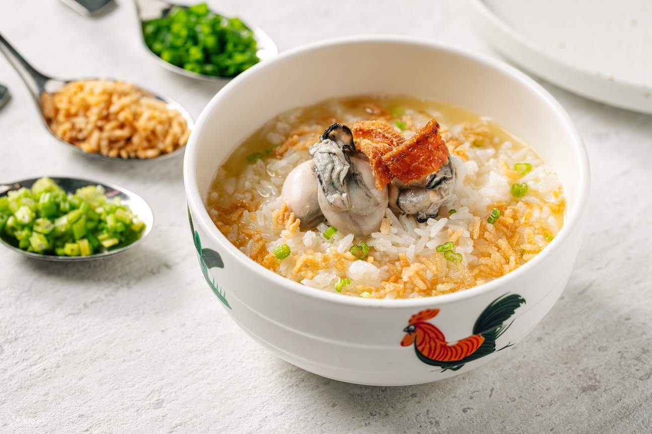 Restoran Tien Court Nasi Rangup Rebus dengan Tiram