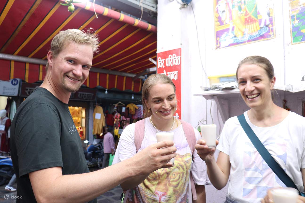 Tour de degustación de comida nepalí local en Katmandú con guía local