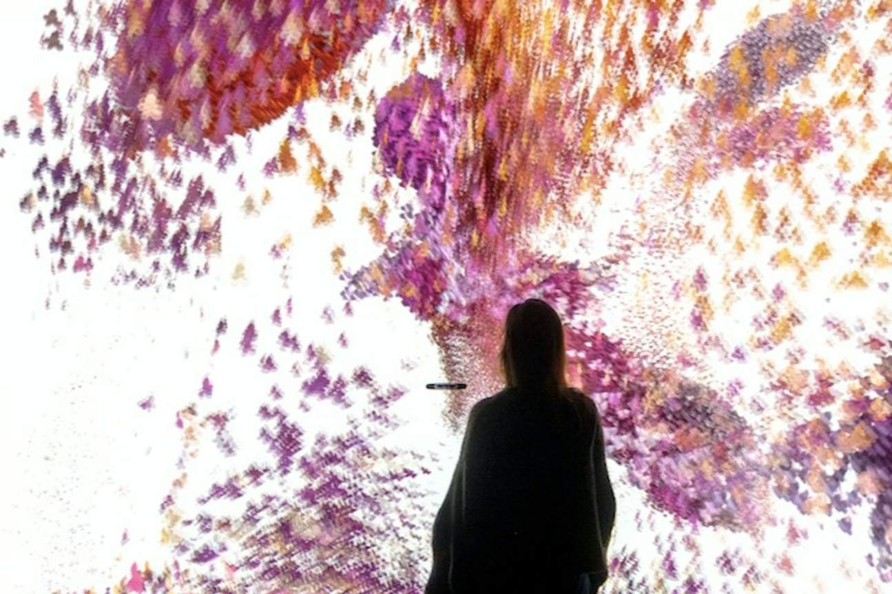 步入藝術與科技無縫融合的世界，開啓一段難忘的旅程