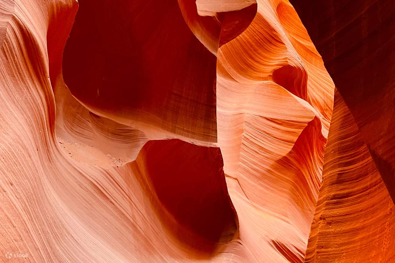 Harmoni sempurna antara cahaya dan tekstur boleh ditemui di permata tersembunyi alam semula jadi