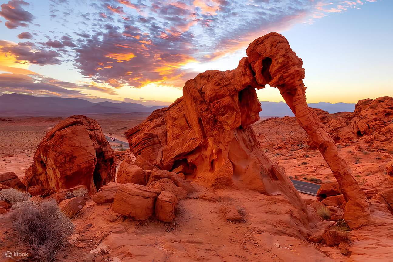 Valley of Fire & Hoover Dam One-day Guided & Small Group Tour - Klook
