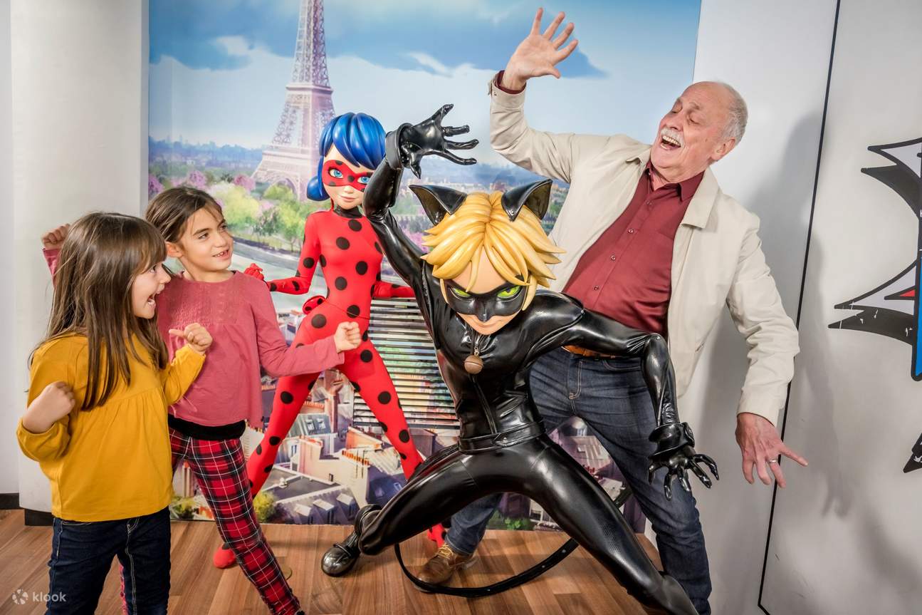 Vé Vào Cửa Bảo Tàng Sáp Grévin Ở Paris