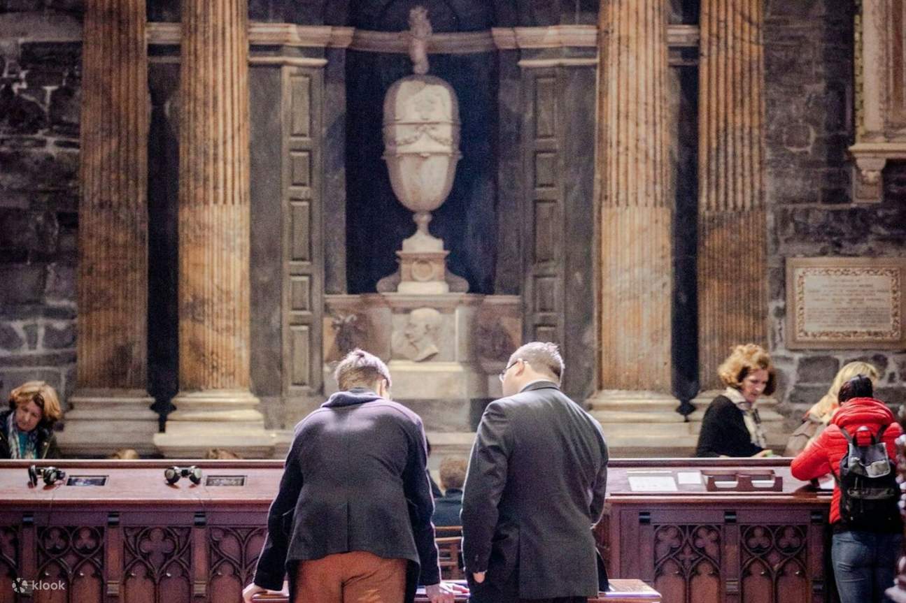 Khám phá Nhà thờ St Patrick