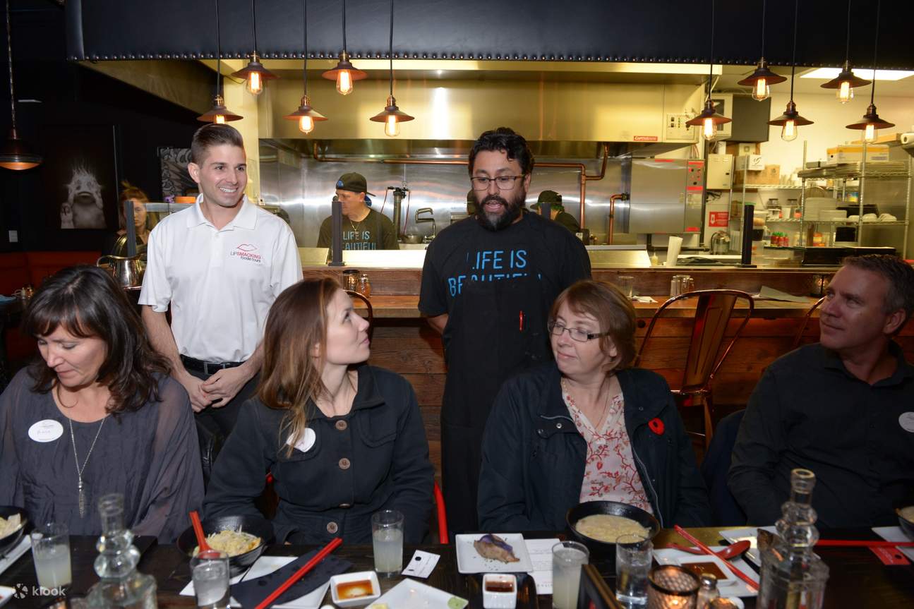 Downtown Las Vegas Lip Smacking Food Tour - Klook États-Unis