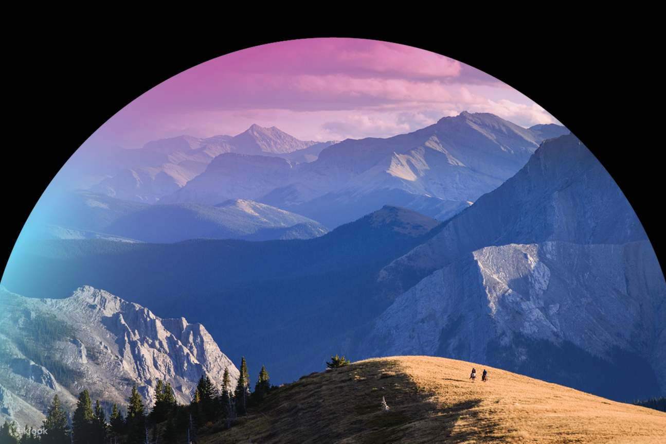 Khám phá những câu chuyện phong phú và nền văn hóa sôi động khi bạn khám phá từng điểm đến trước khi bay