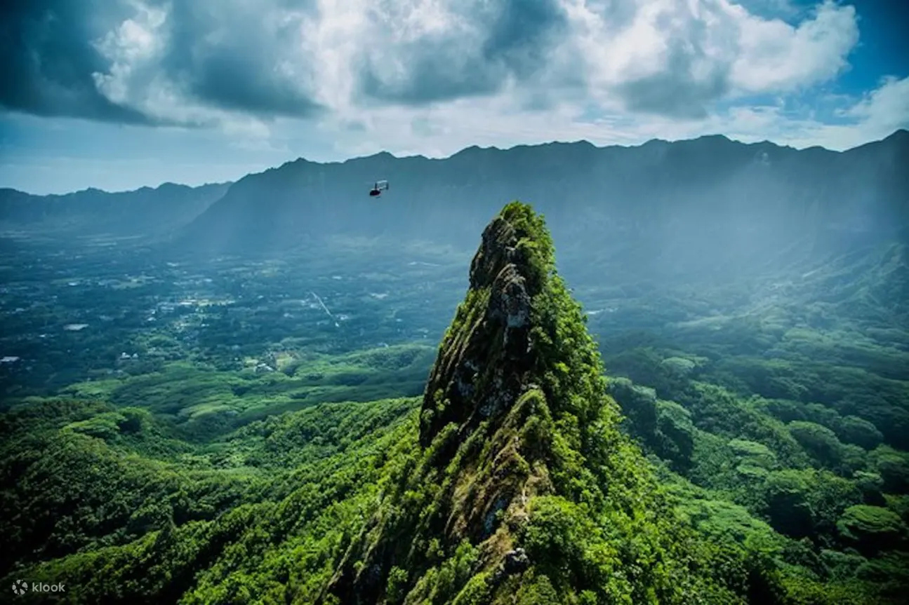 奥洛马纳山
