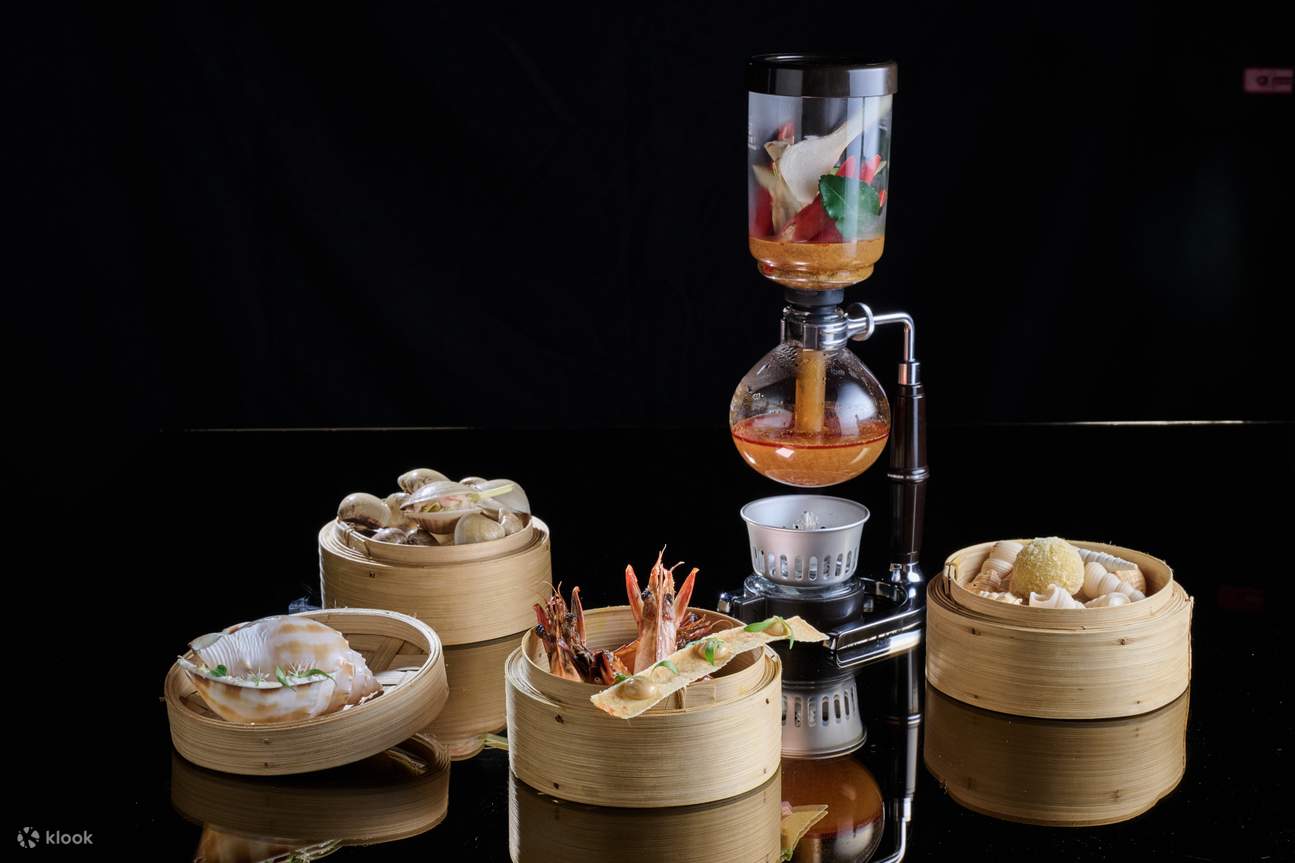 Sra Bua by Kiin-Kiin (одна звезда MICHELIN 2023) в Siam Kempinski Hotel Bangkok