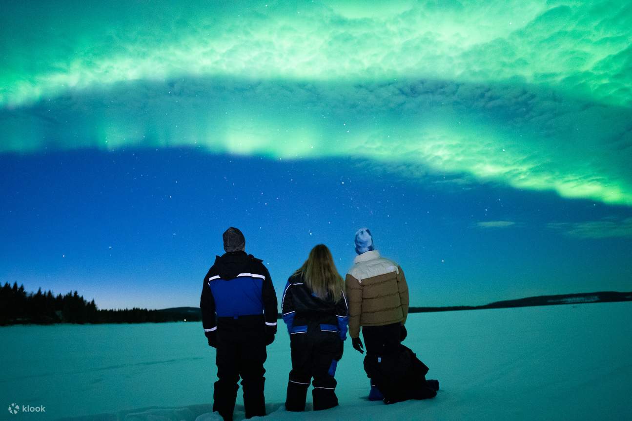 写真撮影付きオーロラ鑑賞ツアー