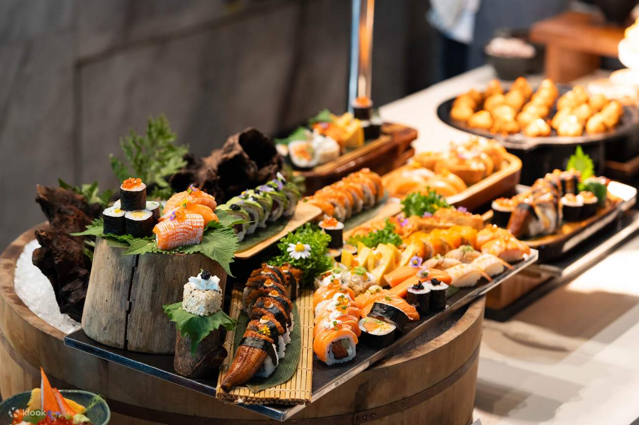 Luxury Dining at Viu The St. Regis Bangkok