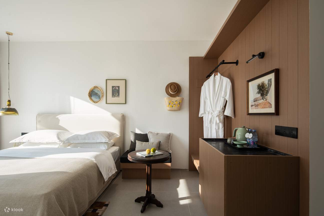 クラウズ・ケーブプール ダブルルーム