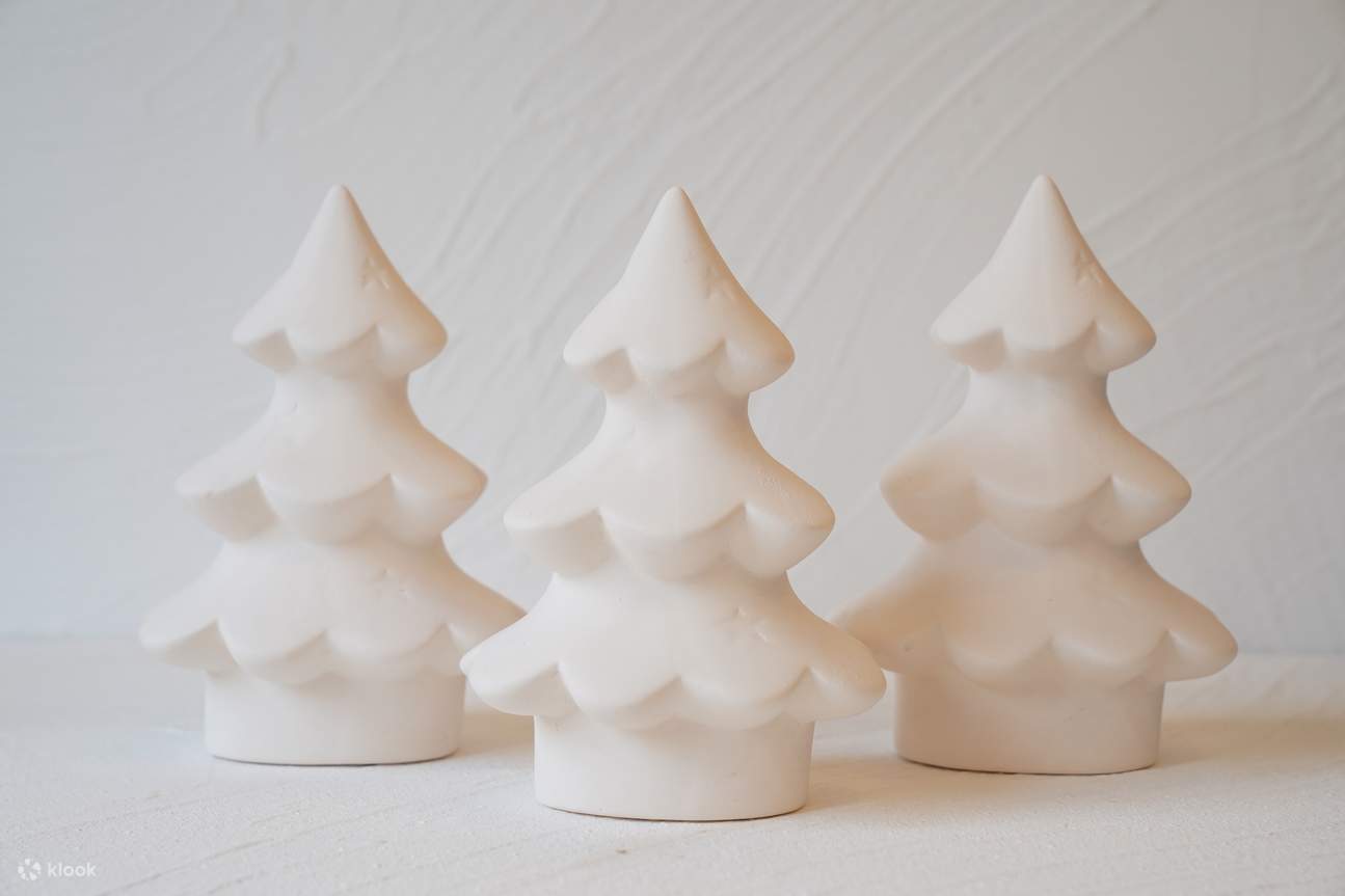 Pohon Natal (tergantung ketersediaan)