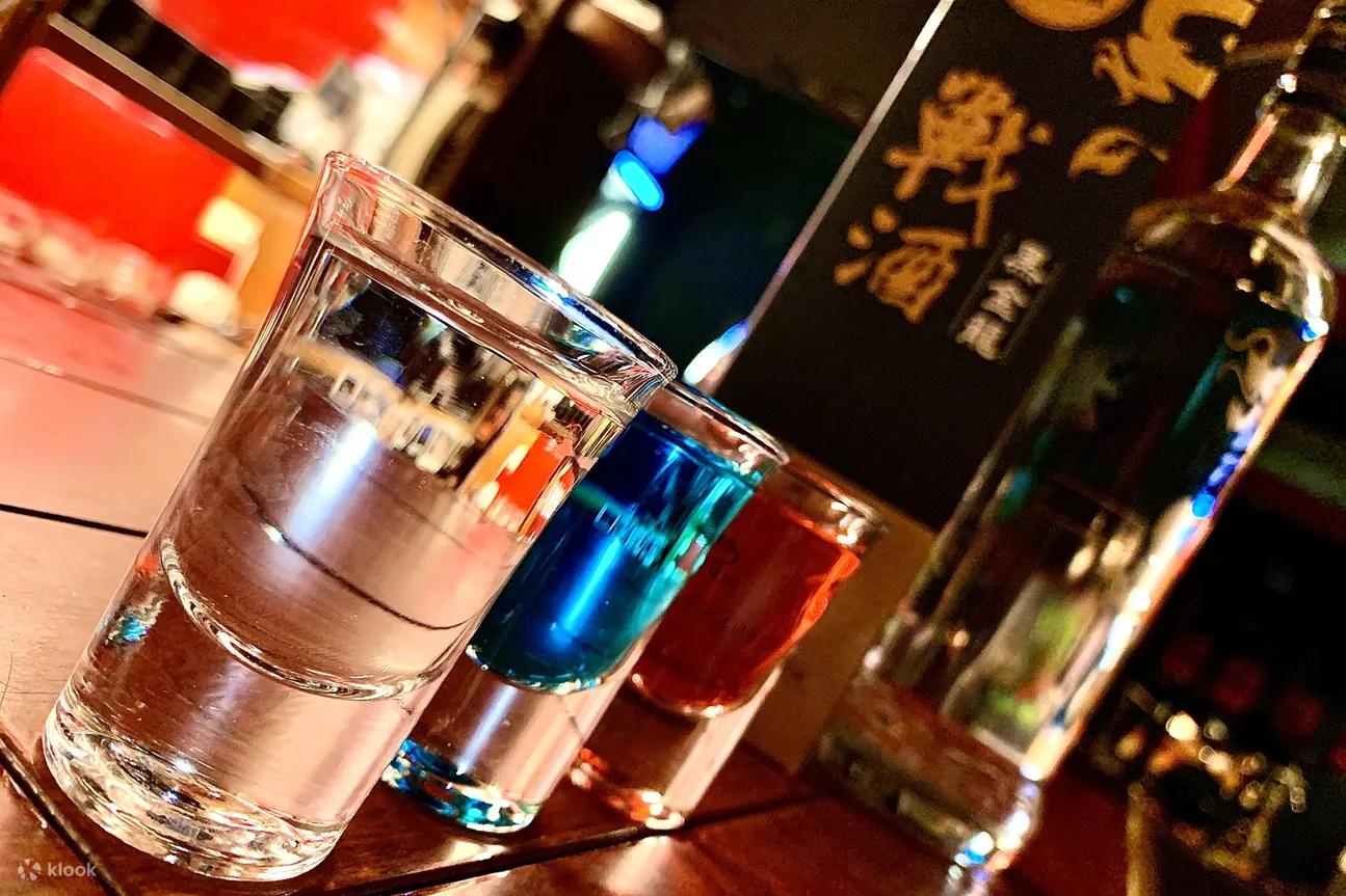 桌上三杯调好的战酒
