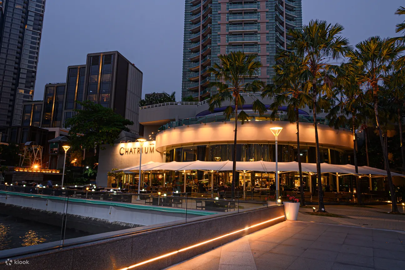 察殿曼谷河畔酒店的河流驳船