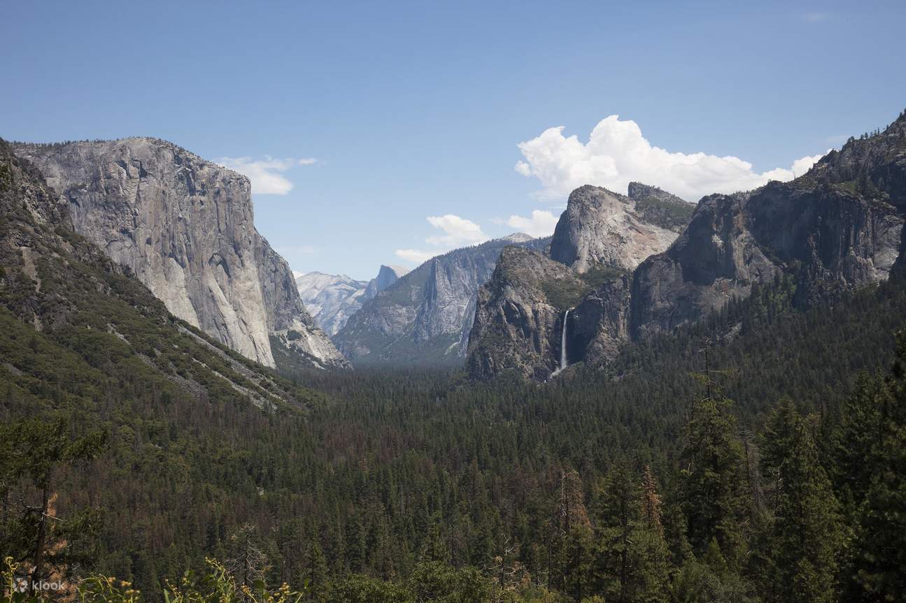 California: la cascata Yosemite nel Parco nazionale dello Yosemite il