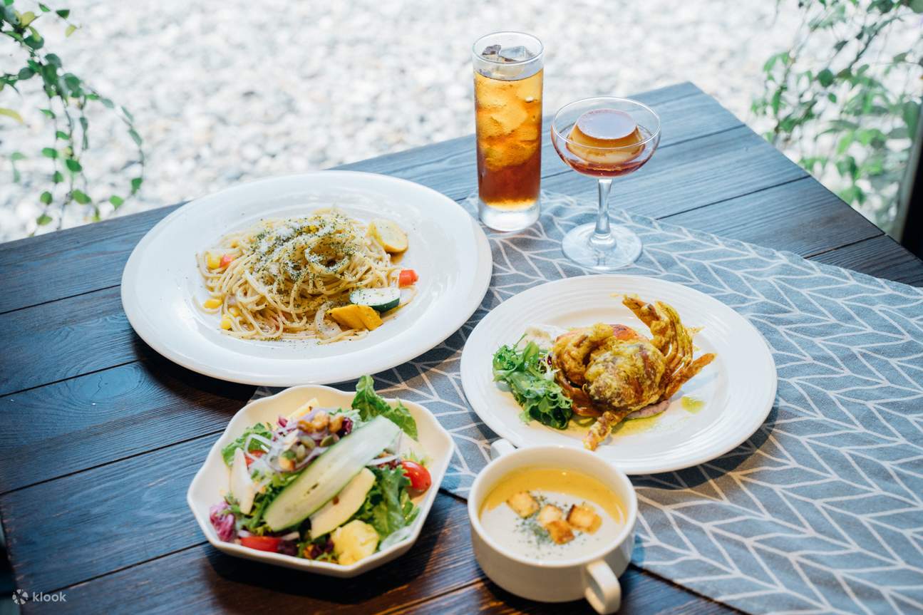 天ㄟ露营车：晚餐