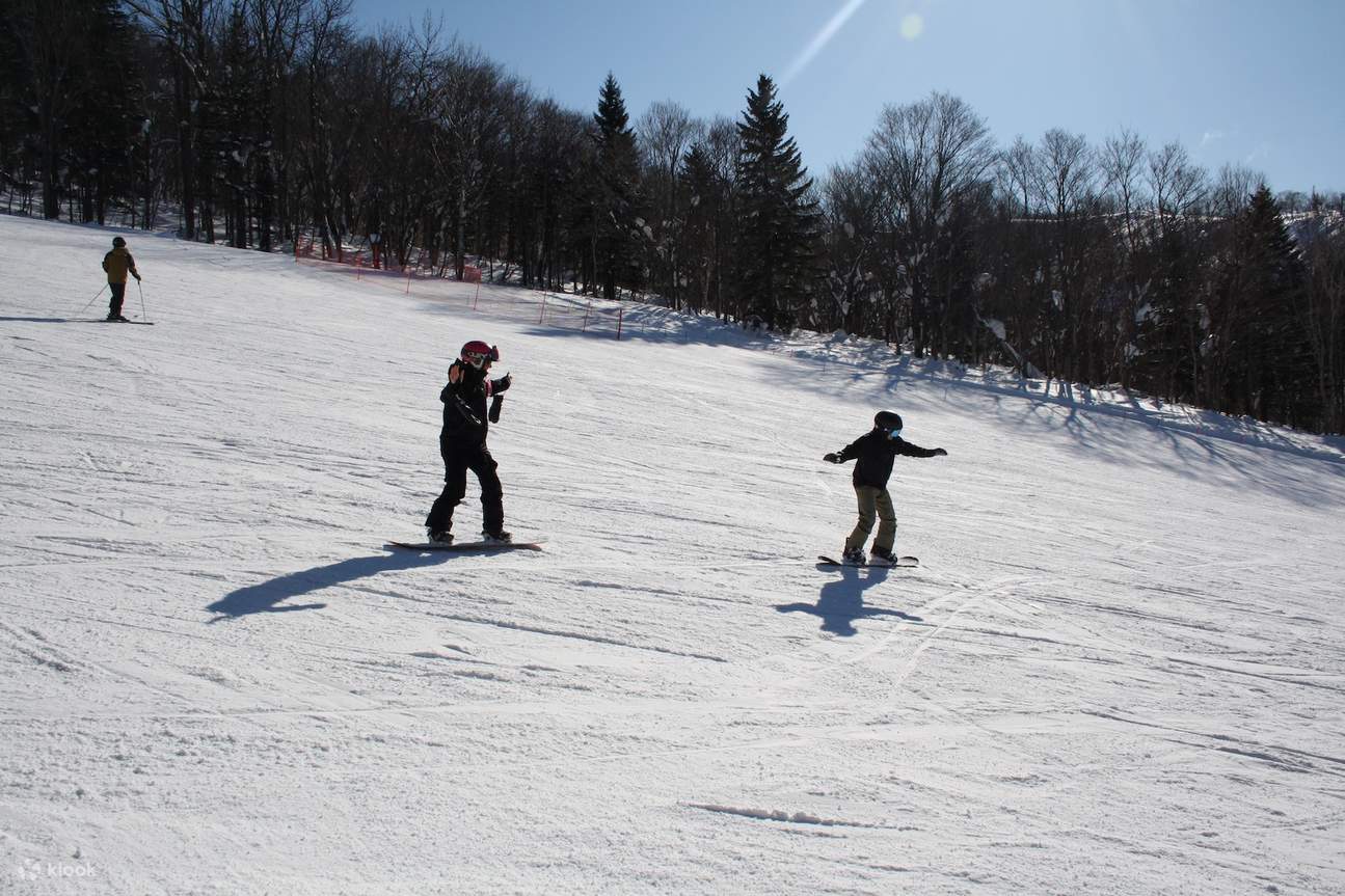 Cours privé de snowboard Kiroro en anglais