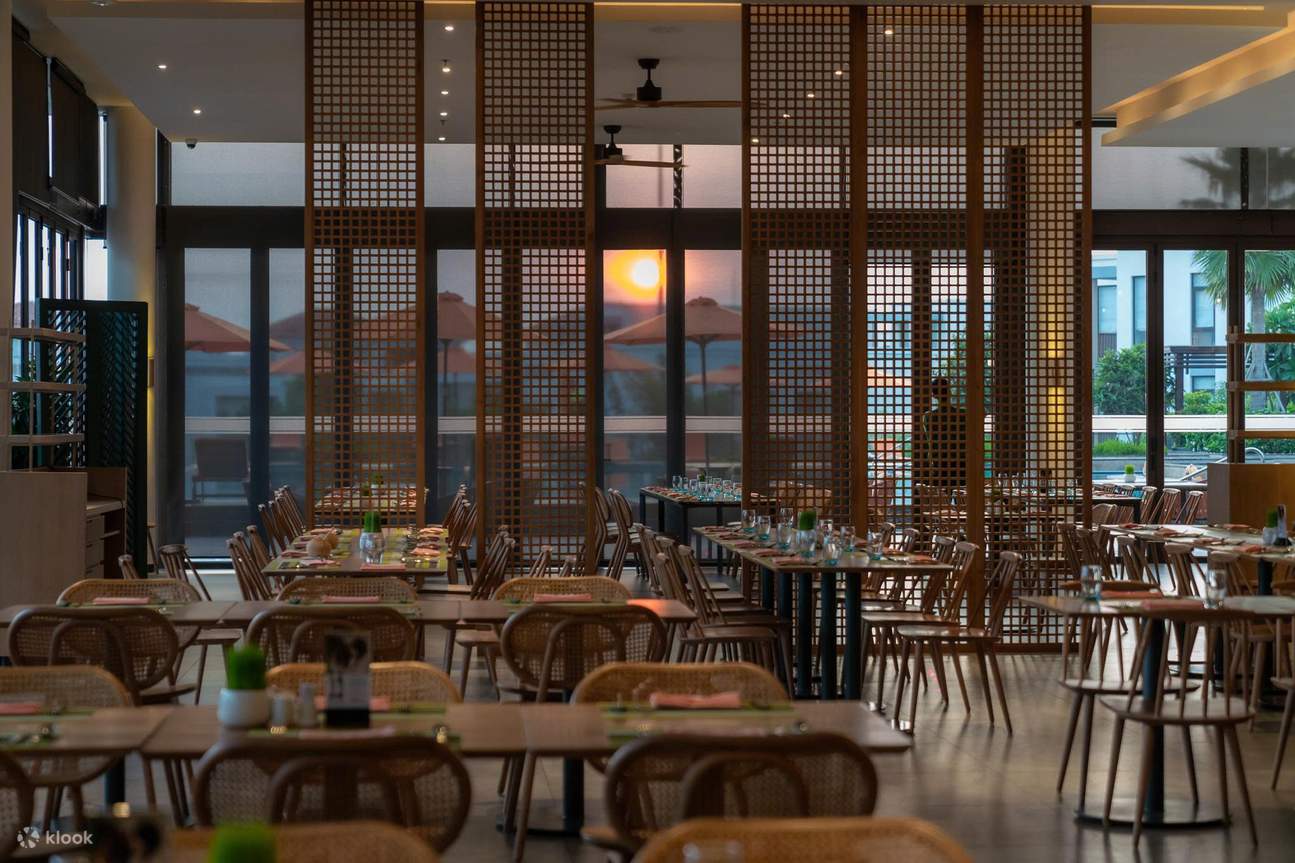 Oakwood Ha Long道地越南風味及西式套餐