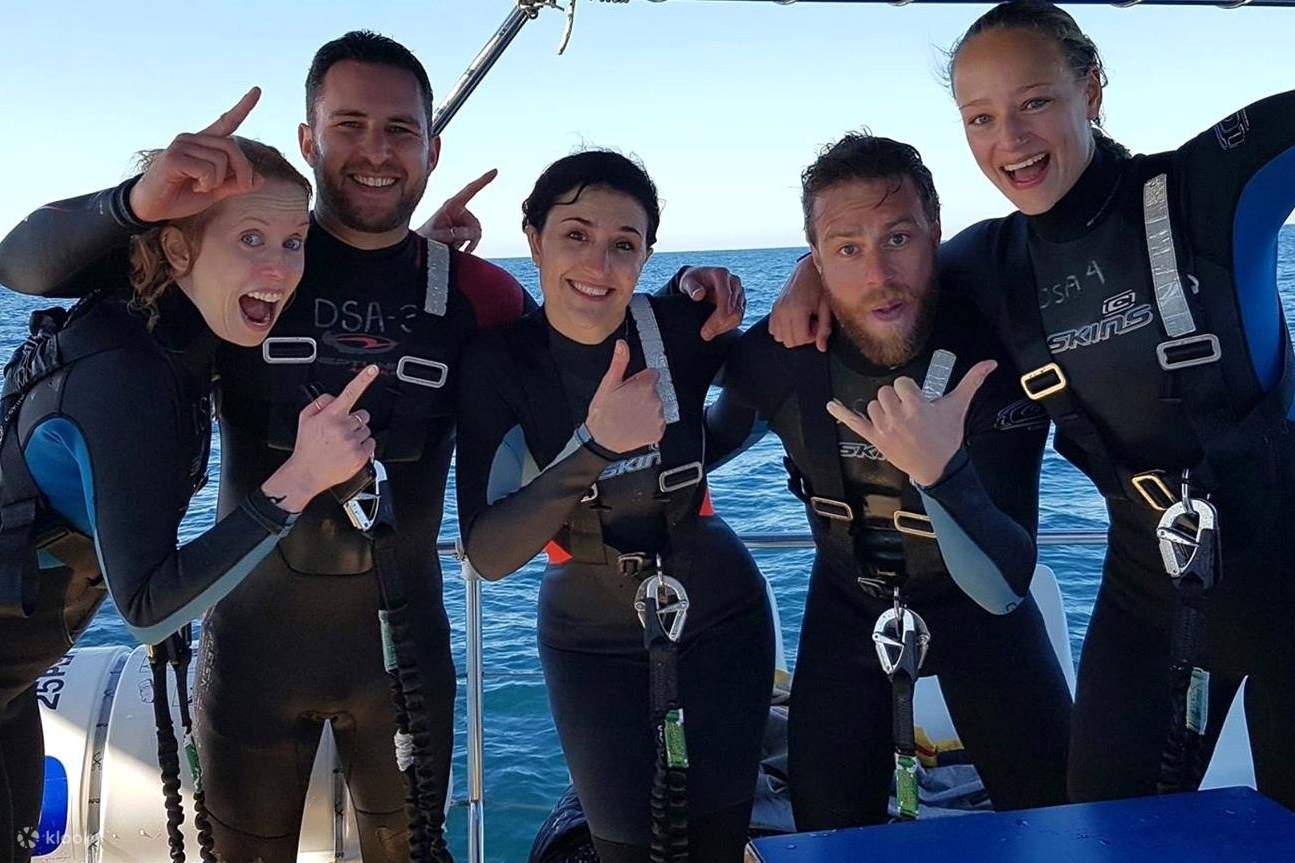 돌고래 관찰 체험 단체 사진