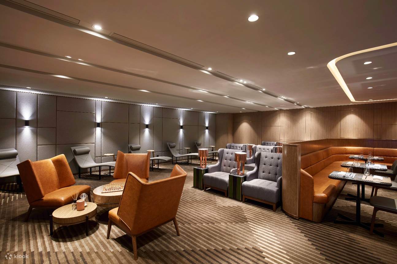 香港空港プラザ プレミアム ファースト ラウンジ サービス