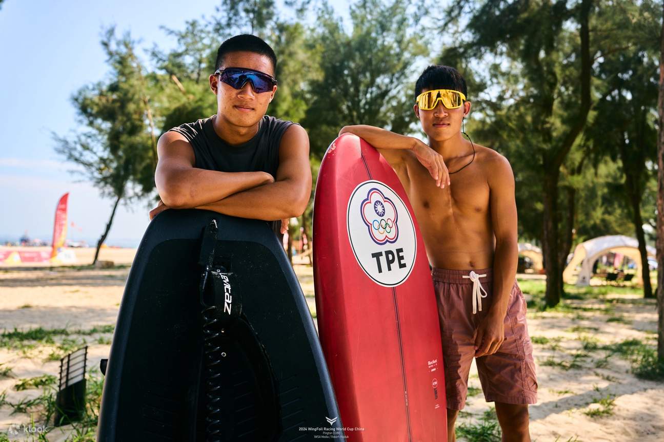 골드코스트 서핑 & 하이드로포일 체험