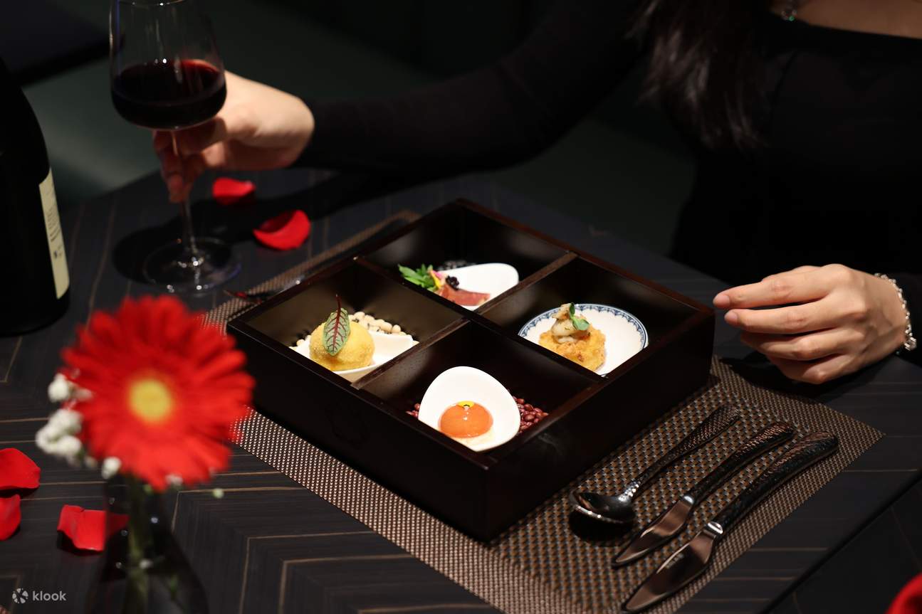 Experiencia de cena de lujo en el crucero Elite del río Saigón