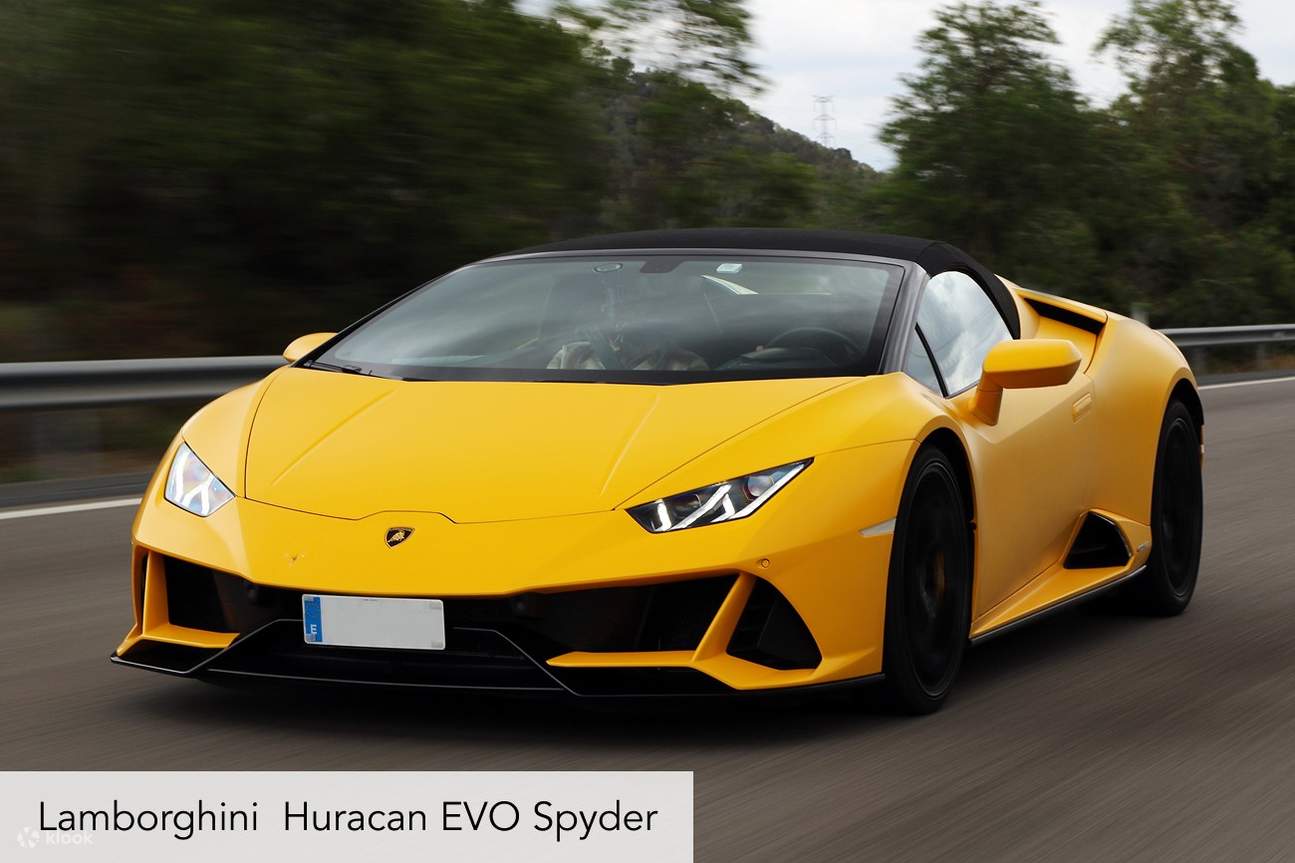 Trải nghiệm lái siêu xe ở Barcelona