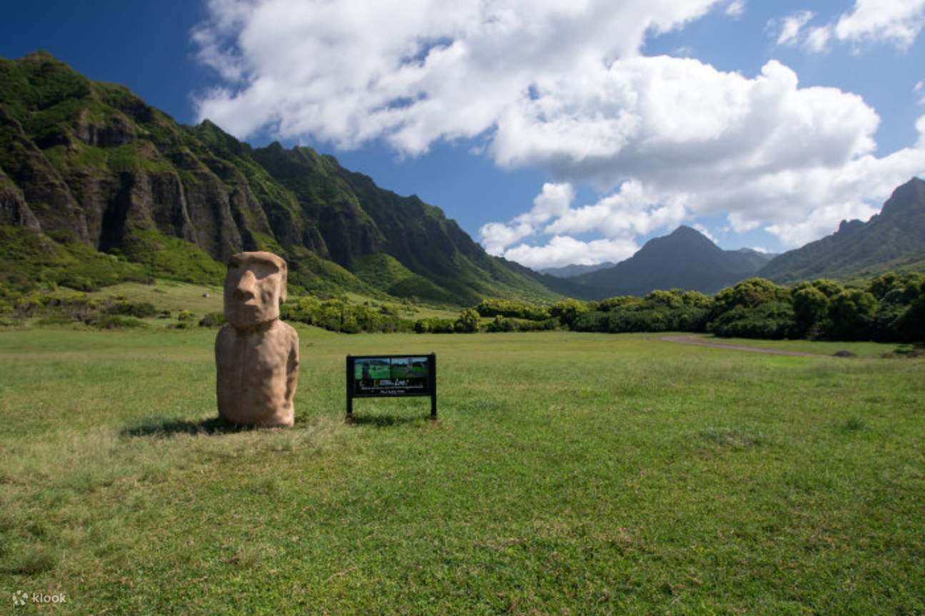 Avec un guide expérimenté, explorez le terrain du Ranch Kualoa