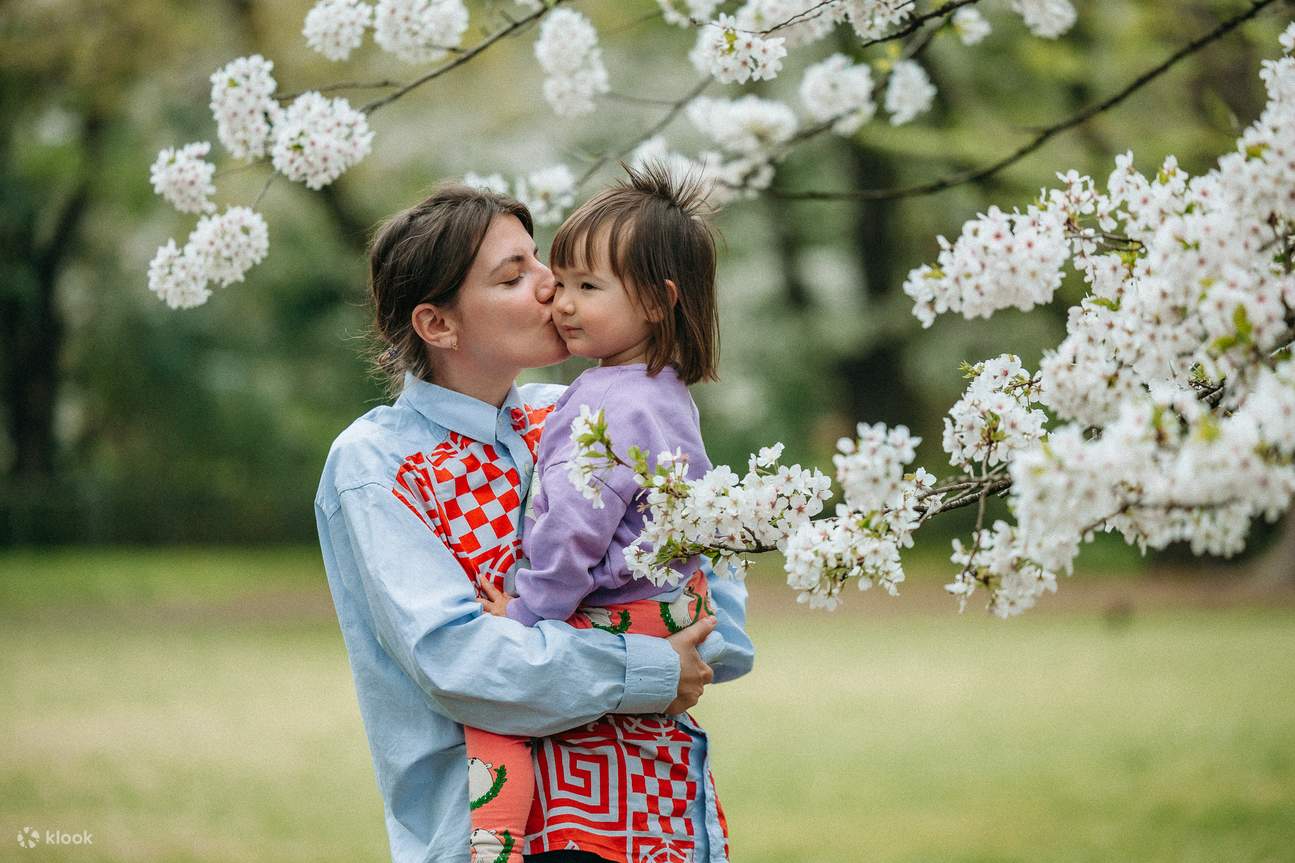Servizio fotografico casual a Tokyo con fotografo professionista