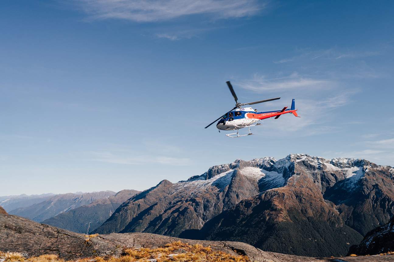 米爾福德峽灣的自然奇觀