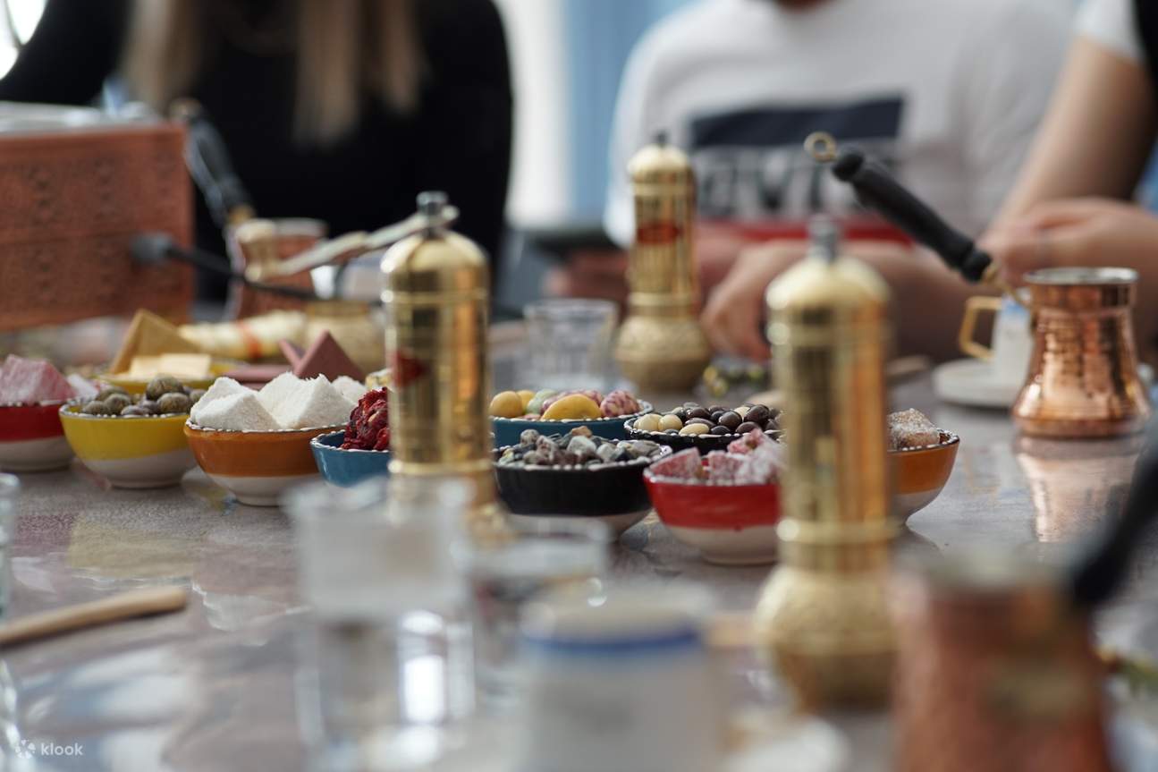 Crafting your perfect coffee blend—choose from five unique bean varieties