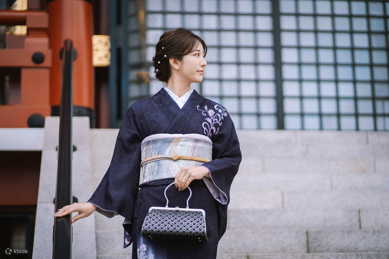 Asakusa Kimono-Verleih mit Selbstfotostudio und Foto-Option von KIM