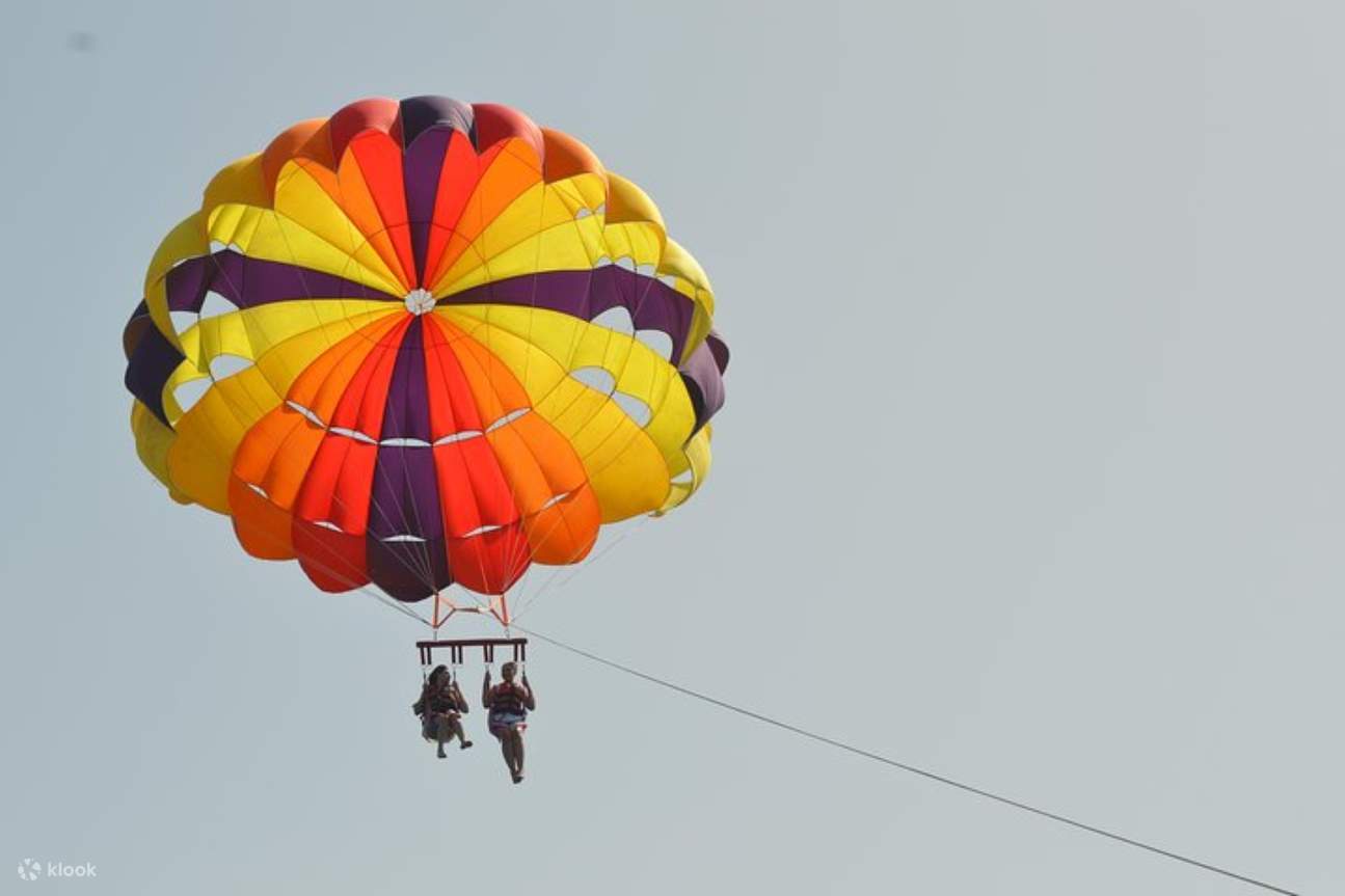 Terbang Parasailing di Langit Laut Merah Dengan Pemindahan - Hurghada
