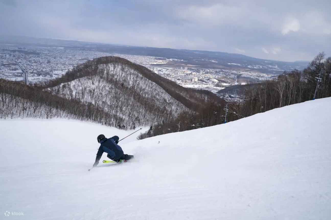 Skiing from the top