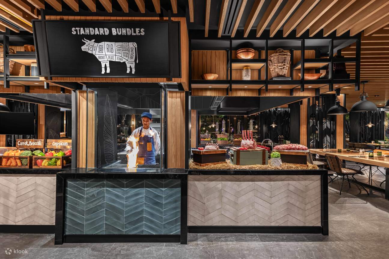 Sears & Co. в Four Points by Sheraton Phuket Patong Beach Resort