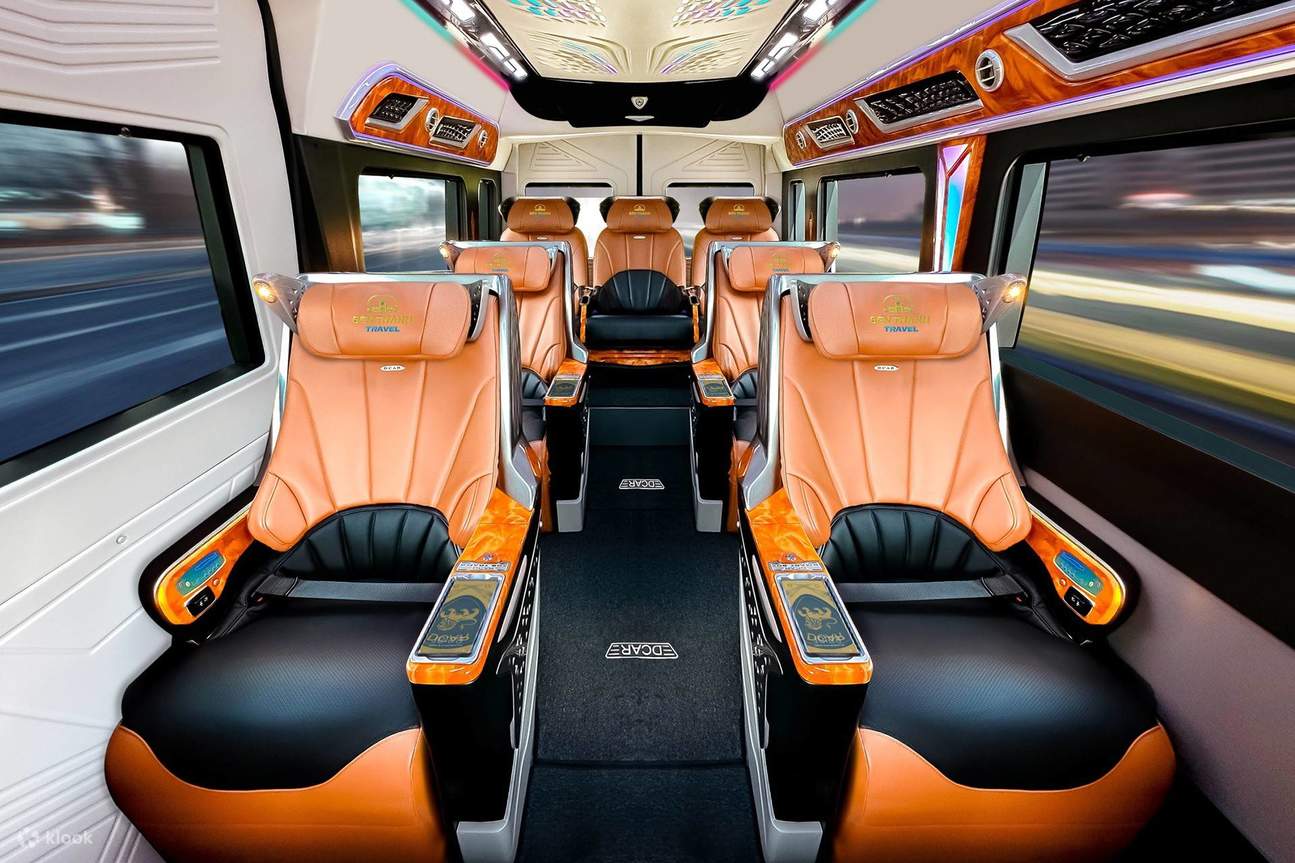 Ho Chi Minh - Mui Ne Limousine Minivan by Ben Thanh Travel 