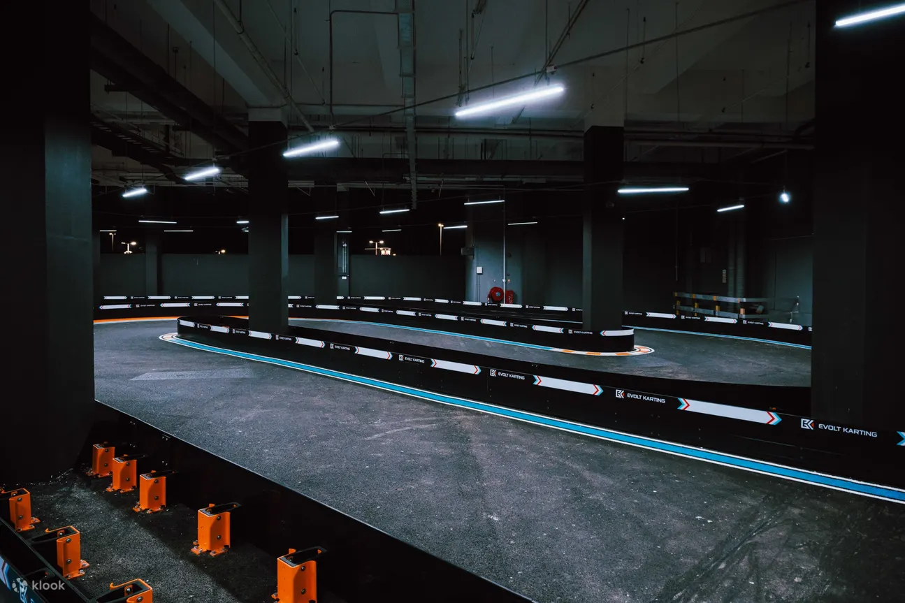 柔佛州新山 Evolt Karting 室内电动卡丁车体验