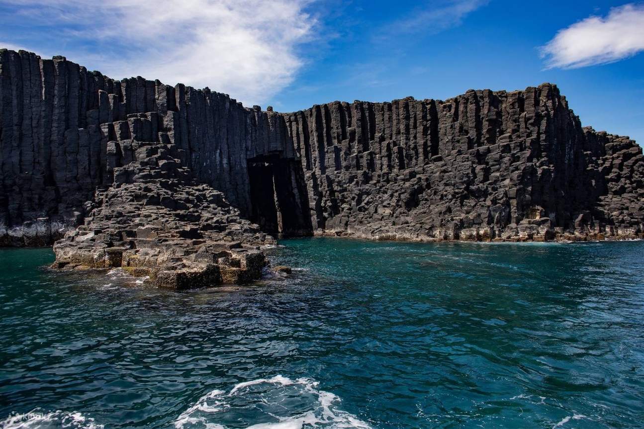 Penghu: Lavender Forest Snorkeling & South Penghu Marine National Park Island Hopping Day Trip & Star Island Yacht